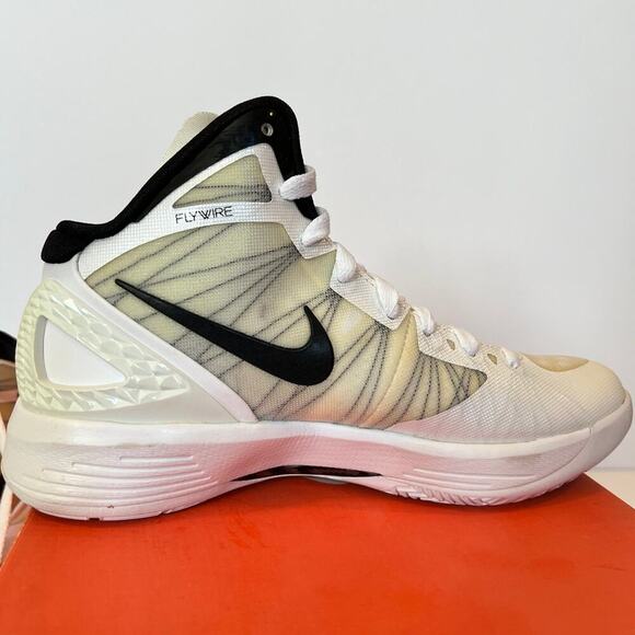 Nike Zoom Hyperdunk 2011 TB, New in Box, women's size 7 - Picture 2 of 11
